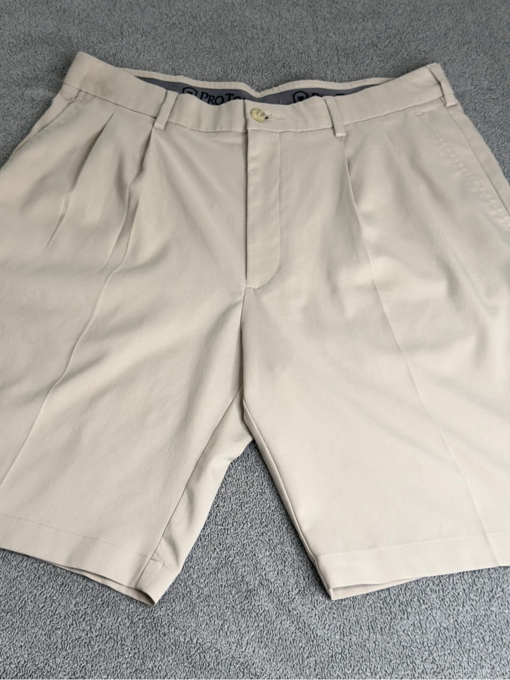 Pro Tour Men's Pleated Golf Shorts Beige Khaki Size 32 Casual Dress Bermudas